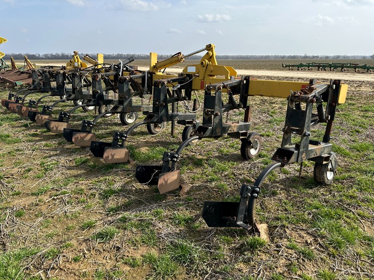 2000-landoll-2000-image-3