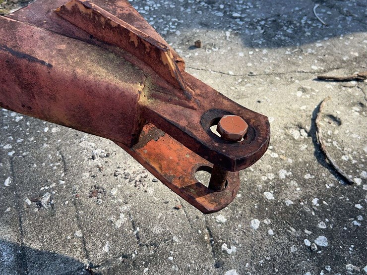 7’-bush-hog-pull-type-mower-image-2