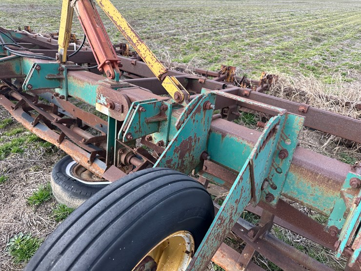 #38708-•-forrest-city-machine-works-26'-chopper-image-14