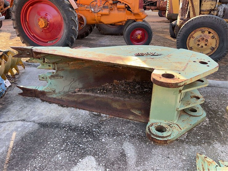 adco-28”-bucket-image-1