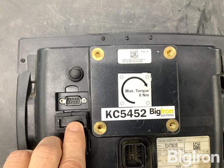 2021-case-ih-700-image-5