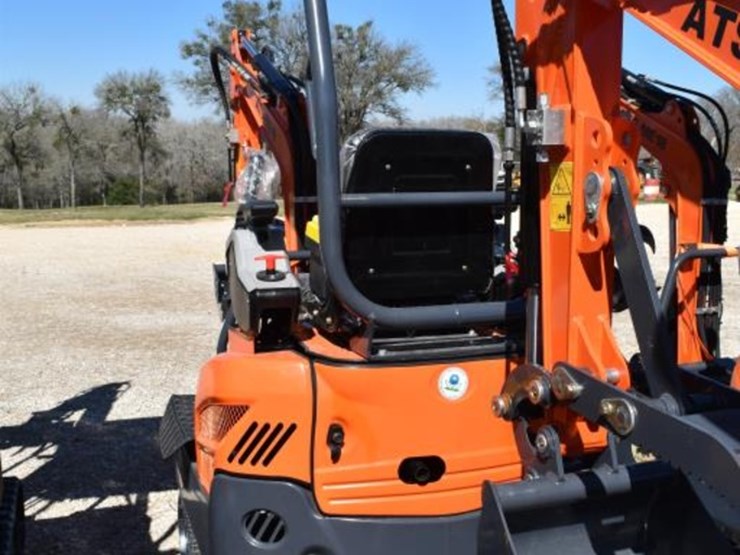 ats-me18-mini-excavator-(serial-#-2511239205xx)-image-5