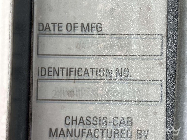 2002-kenworth-t300-image-10