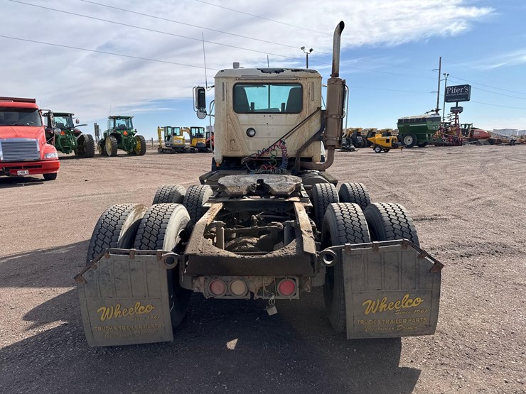 2003-mack-ch613-image-8