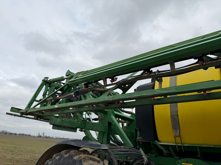 2015-john-deere-r4030-image-58