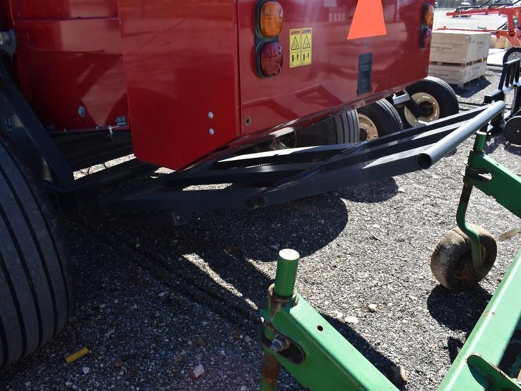 2022-mf-hesston-2946-round-baler-w/-monitor-(565-bales)-(monitor-in-the-off-image-8