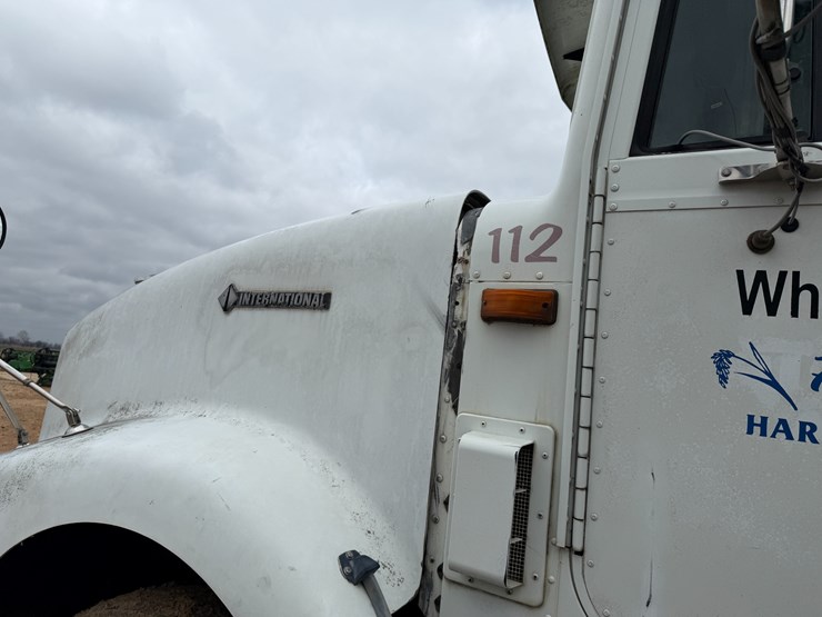 1996-international-9400-image-33