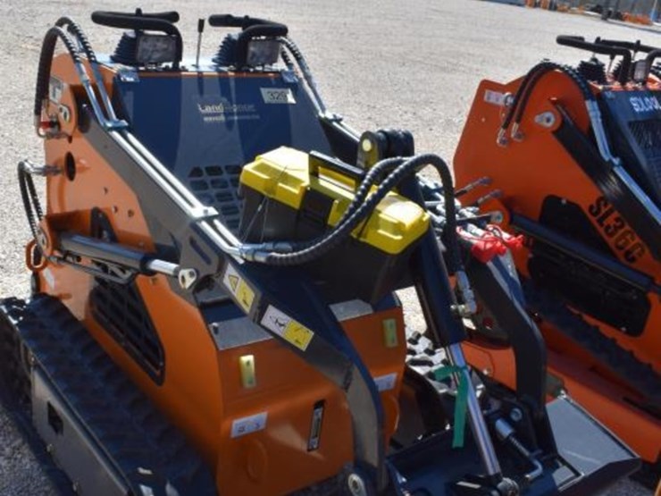 landhonor-lhr-me380xi-mini-skid-steer-(serial-#-2508166654)-image-2