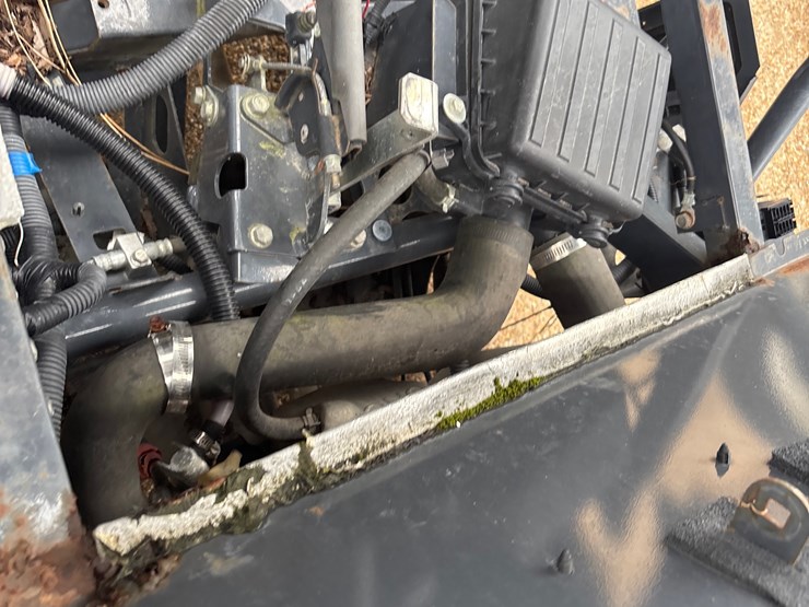 #30753-•-kubota-rtv400-|-parts-or-repair-|-no-title-image-8