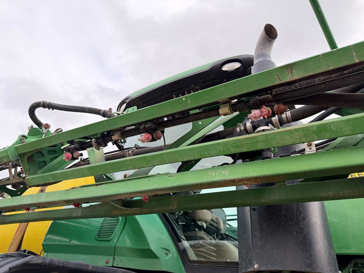 2015-john-deere-r4030-image-54