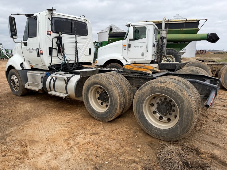 2016-international-prostar-image-4