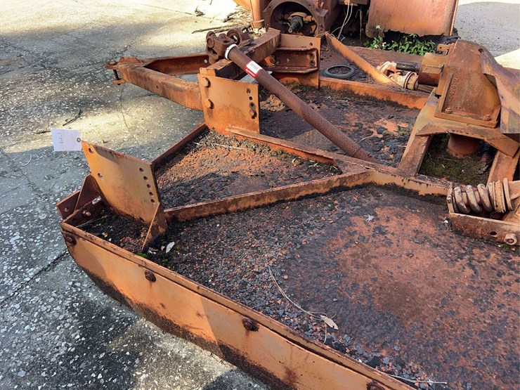 7’-bush-hog-pull-type-mower-image-17