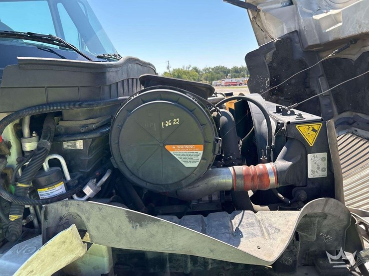 2010-international-durastar-4300-image-9