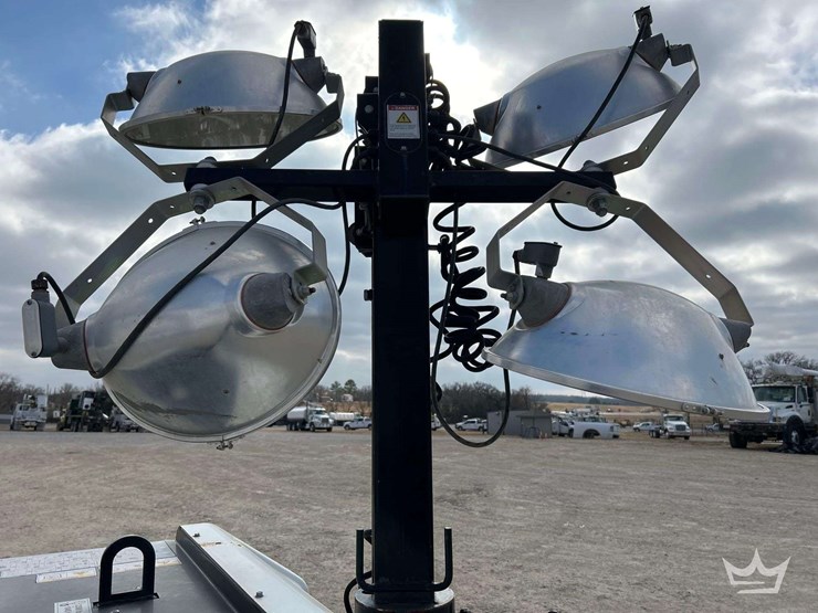 2019-allmand-bros-night-lite-v-series-image-16