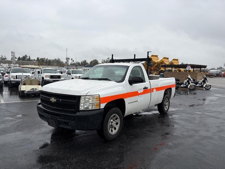 2009-chevrolet-silverado-1500-image-1