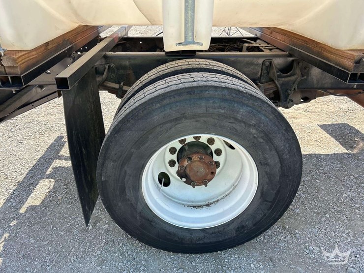 2010-international-durastar-4300-image-22