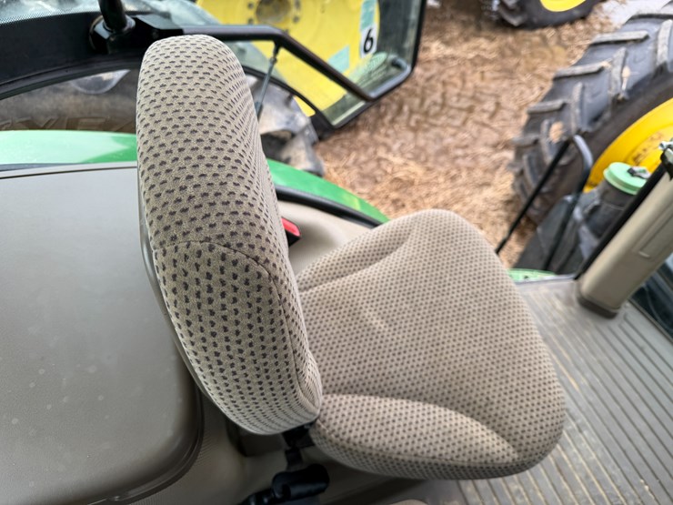 2017-john-deere-8270r-image-63