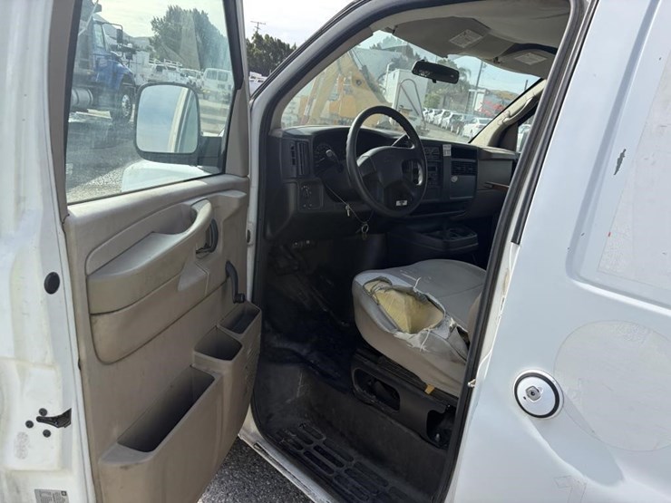 2007-chevrolet-2500-image-12