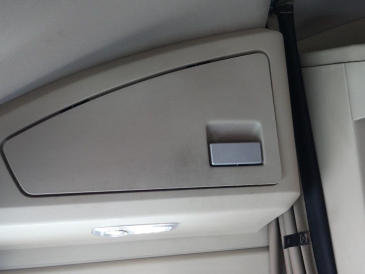 2016-kenworth-t680-image-25