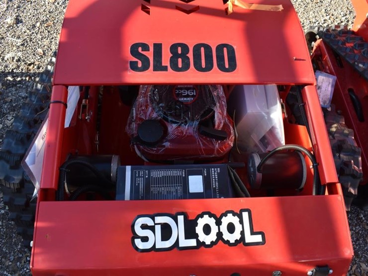 sdl-sl800-crawler-lawnmower-image-4