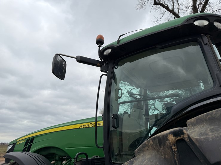 #38653-•-2017-john-deere-8270r-mfwd-tractor-image-27