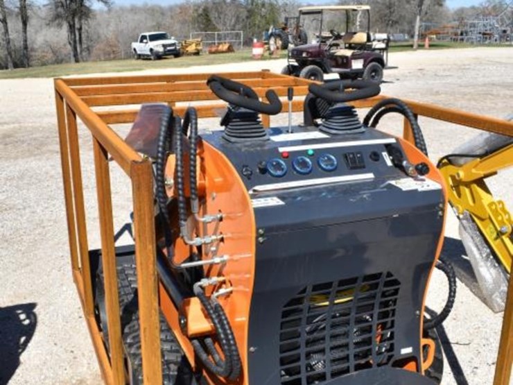 landhonor-lhr-me380xi-mini-skid-steer-(serial-#-2508166647)-image-5