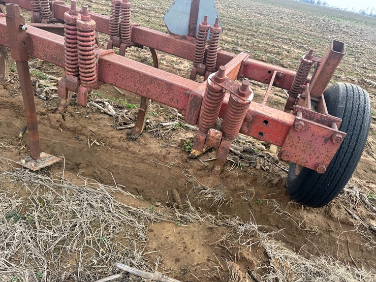 #38726-•-14'-chisel-plow-image-21