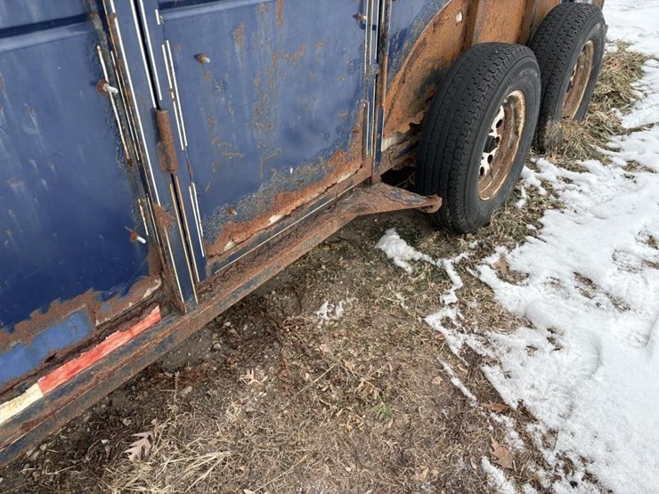 2007-chaparall-livestock-trailer---off-site-image-4