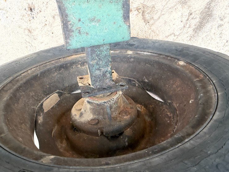 john-deere-4045t-image-7