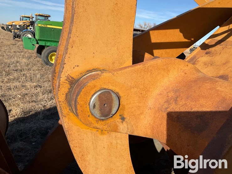 dresser-538-wheel-loader-image-11