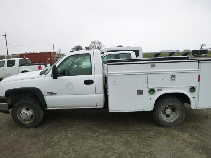 2007-chevrolet-3500-image-5
