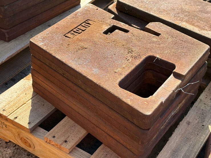 (4)-kubota-suitcase-weights-image-4