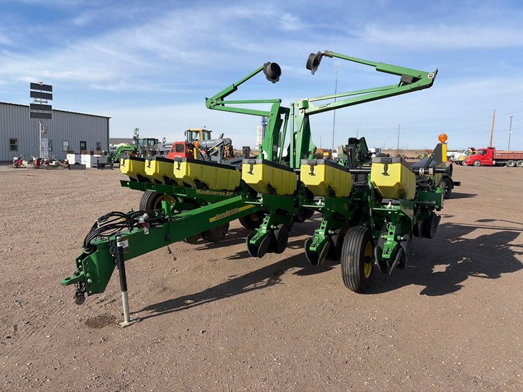 john-deere-1760-image-1