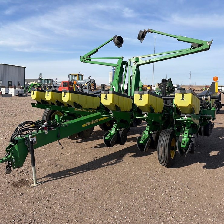 JOHN DEERE 1760