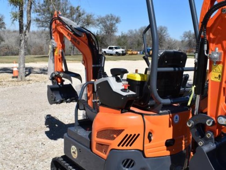 ats-me18-mini-excavator-(serial-#-2511145932xx)-image-4
