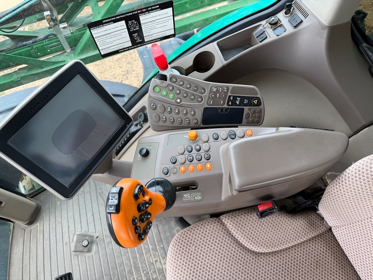 2015-john-deere-r4030-image-87