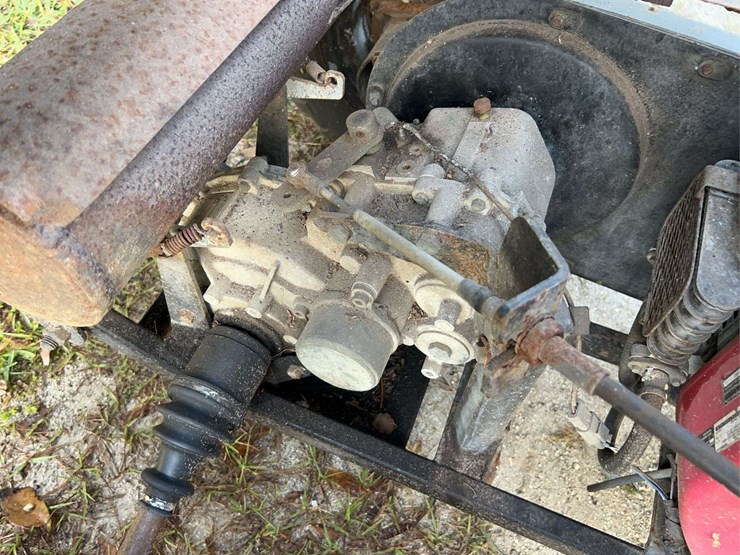 bush-hog-th4200-image-48