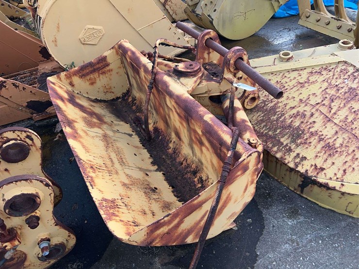 59”-hydraulic-bucket-image-1