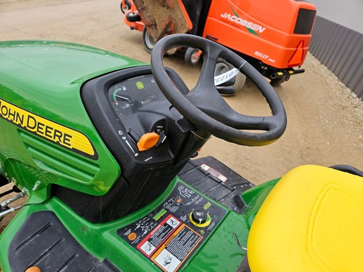 2011-john-deere-x724-image-17