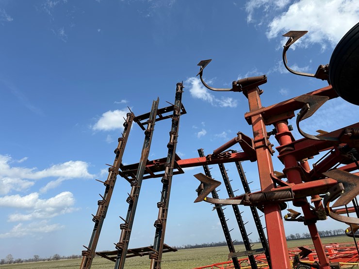 case-ih-4300-image-51