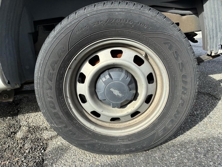 2011-chevrolet-colorado-image-5