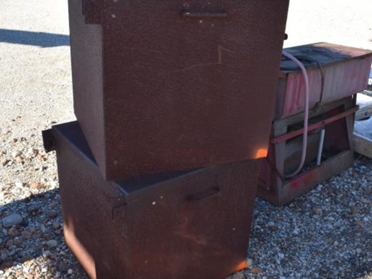 2---toolboxes-image-2