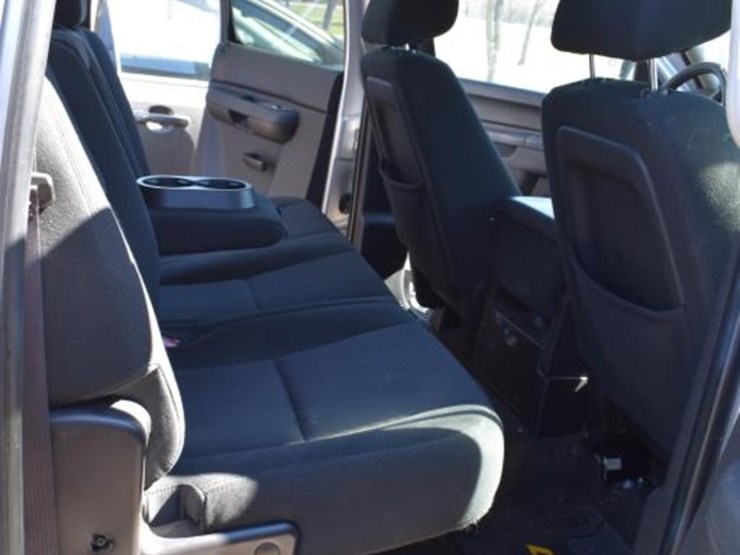 2011-gmc-1500-image-10