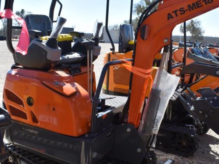 ats-me18-mini-excavator-(serial-#-2511239110xx)-image-2