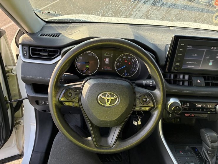 2019-toyota-rav4-image-14