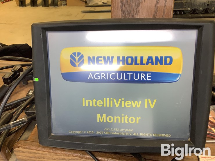 2021-case-ih-700-image-11