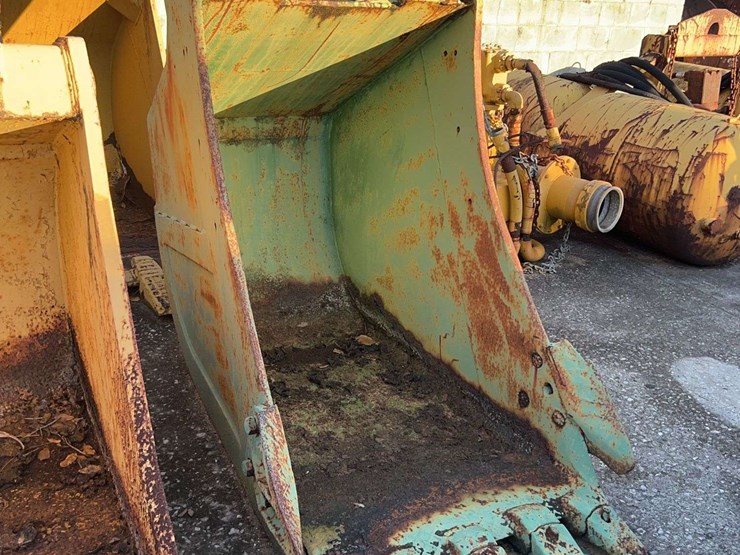 33”-bucket-image-1