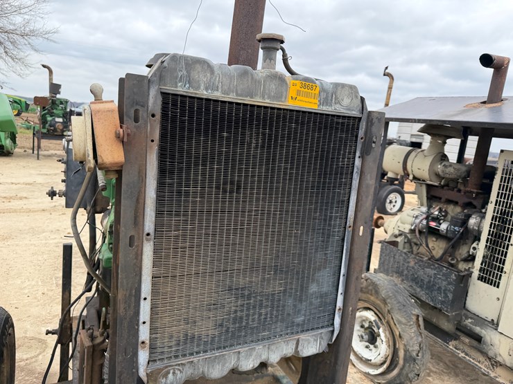 john-deere-4045t-image-12