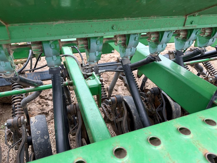 john-deere-1560-image-55