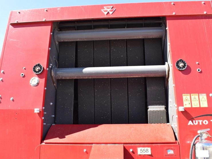 2022-mf-hesston-2946-round-baler-w/-monitor-(565-bales)-(monitor-in-the-off-image-13